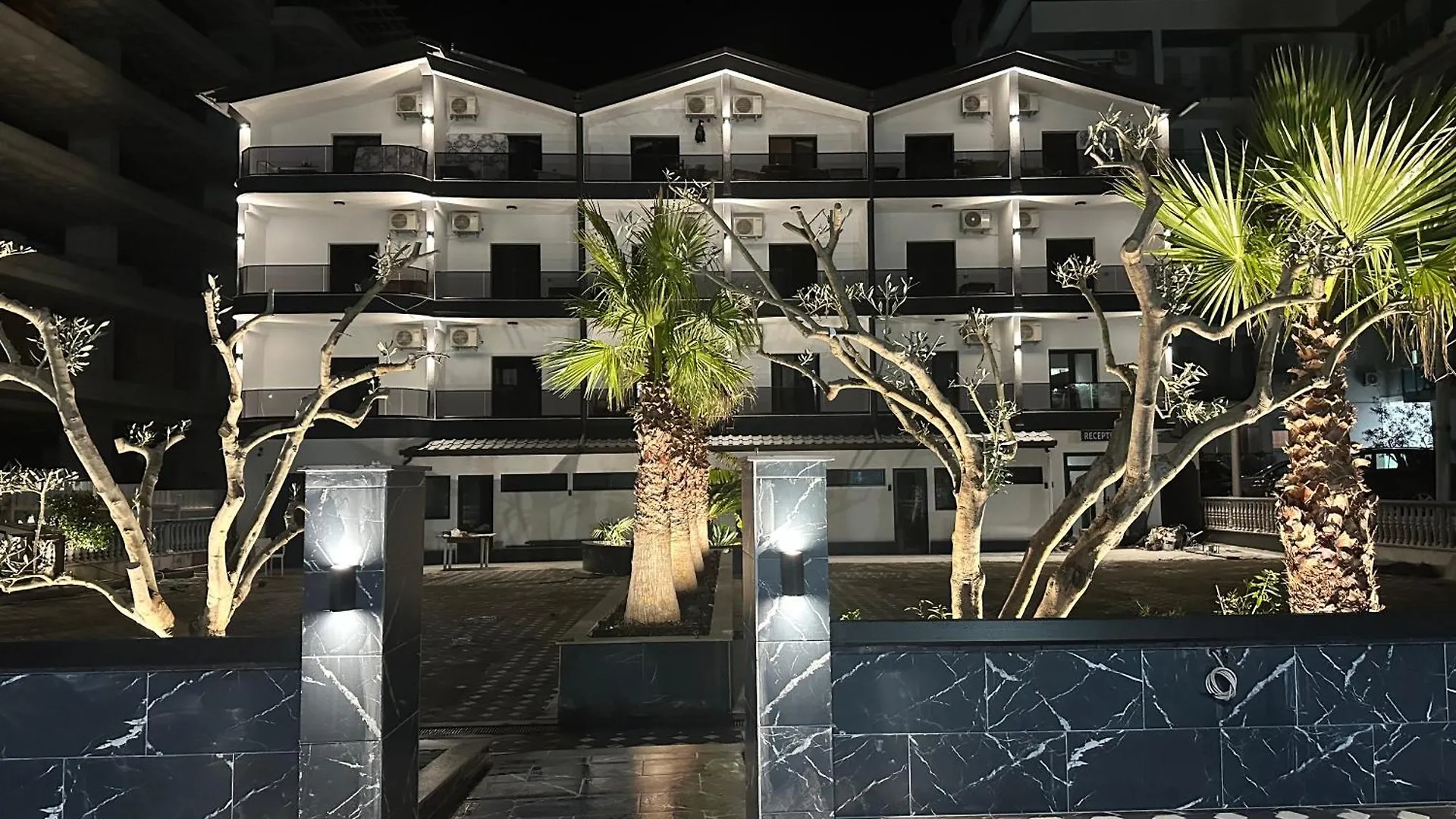 Molla Hotel Restorant Shëngjin 0*,  Αλβανία