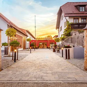 https://hotel-restaurant-eberlwirt.com-bavaria.com